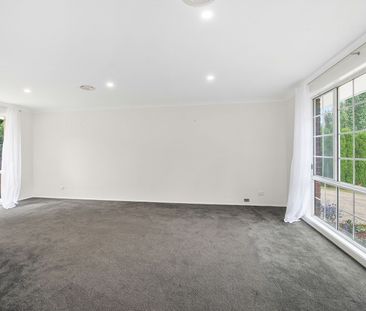 7 Tulip Close, 2576, Bowral Nsw - Photo 2