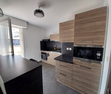 Location Appartement 2 pièces 49m² ORLEANS 45000 - Photo 3