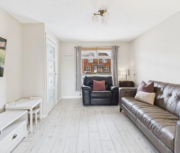 16 Rathgill Green, Bangor, BT19 7TX - Photo 2