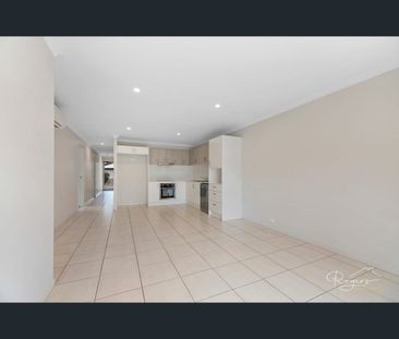 1/1 Peto Place, Bellbird Park, Qld 4300 - Photo 3