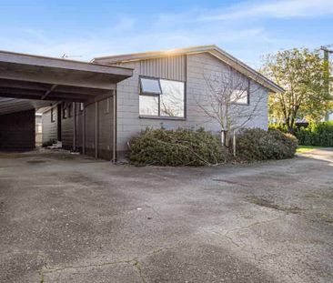 Four Bedroom Home - Photo 5