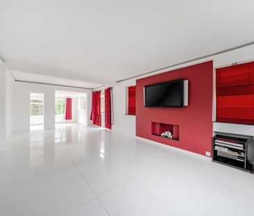 3 bedroom detached house to rent - Photo 2