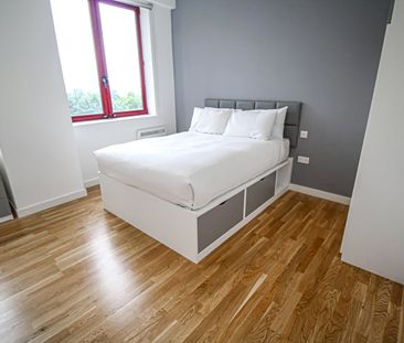 Apt 2, Q One Residence - Photo 2