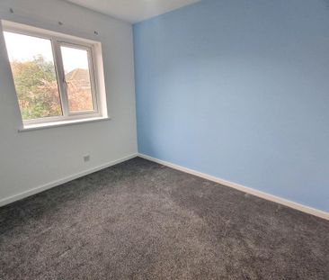 2 bedroom semi-detached house to rent - Photo 3