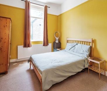 Room in a Shared House, Manchester, M8 - Photo 4