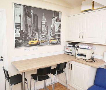 Redshaw Close, Fallowfield, Manchester, M14 - Photo 2