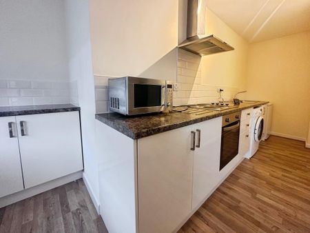 2 bedroom apartment to rent - Photo 3