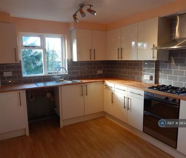 1 bedroom flat to rent - Photo 5