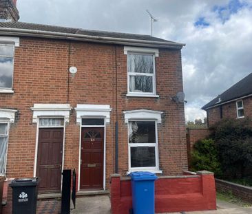 2 bedroom end of terrace house to rent - Photo 4