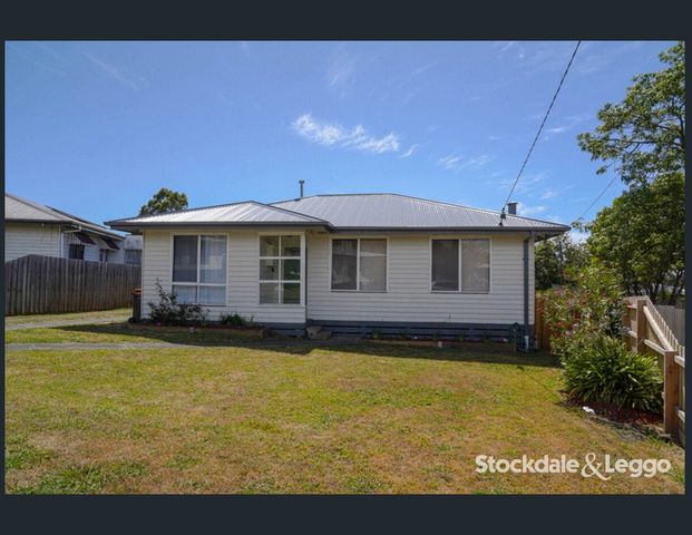 Fresh As A Daisy! - Photo 1