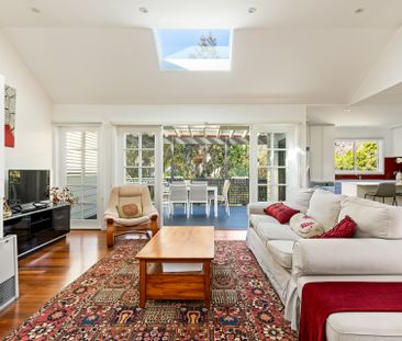 3 Bedroom Townhouse in Prime Avalon Location - Photo 2