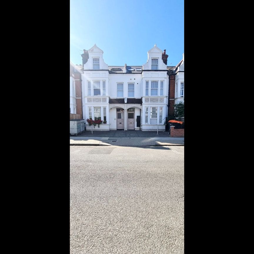Studio Flat, Montserrat Road, SW15 - Photo 1