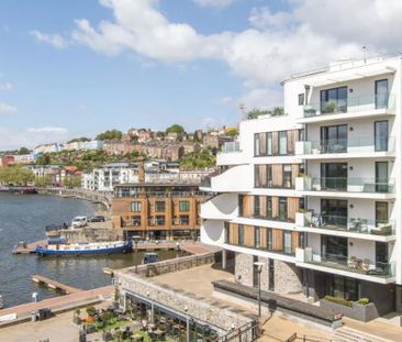 A fantastic property on the harbourside with a modern finish. **Vid... - Photo 2