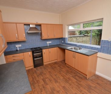 2 Bedroom Terraced House - Photo 5