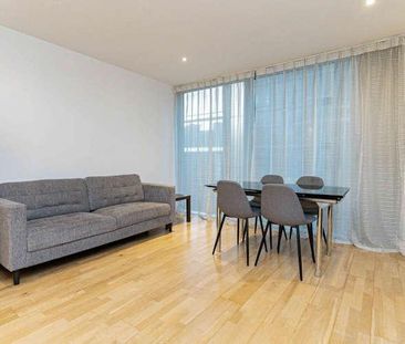 West Tower, Canary Wharf, E14 - Photo 2