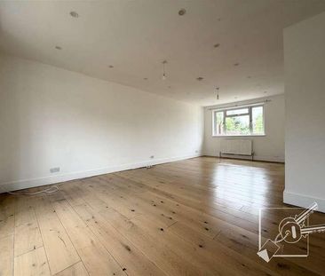 St. Dunstans Drive, Gravesend, DA12 - Photo 2