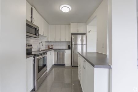 For Lease - 285 Erb Street Unit# 707, Waterloo, Ontario - Photo 2