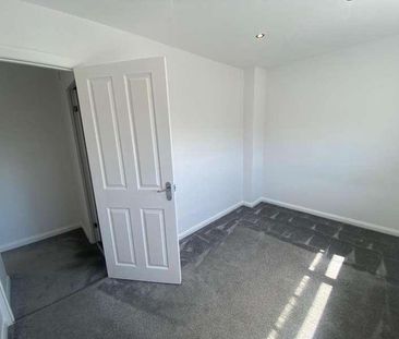 Lockwood Avenue, Mirfield, WF14 - Photo 3