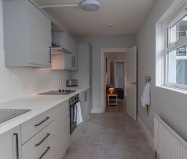 Apt 1, 45 Camden Street, Belfast BT9 6AT - Photo 2