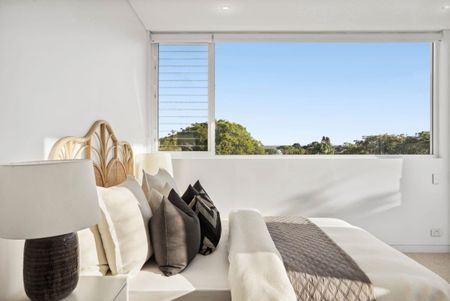 Coastal Penthouse Lifestyle - Photo 4