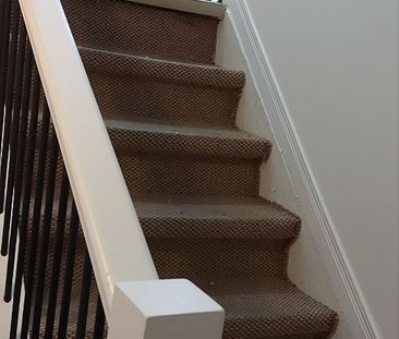 For Lease - 111 Lincoln Place, London South, Ontario - Photo 3