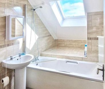 2 bedroom flat to rent - Photo 6