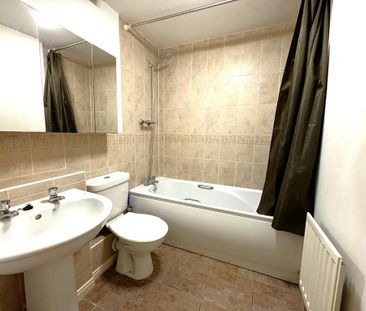 2 bedroom apartment to rent - Photo 4