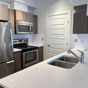 Brydon Court Apartments - Photo 2