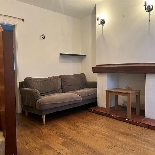 2 Bedroom Terraced To Let - Photo 1