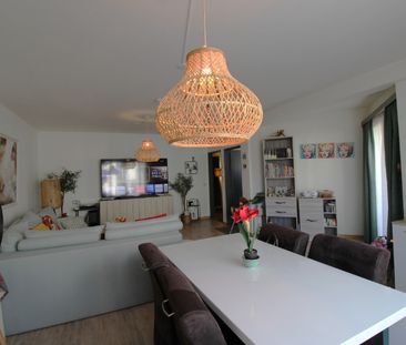 Ideaal gelegen ruim en lichtrijk 2 slaapkamer appartement in het ce... - Foto 6