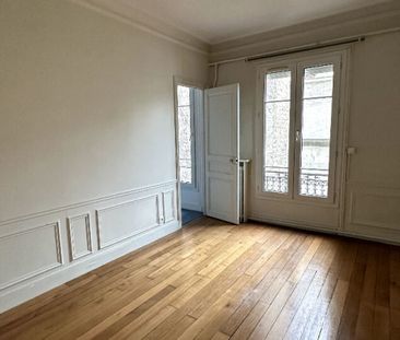 Appartement Paris 2 pièce(s) 47.10 m2 - Photo 2