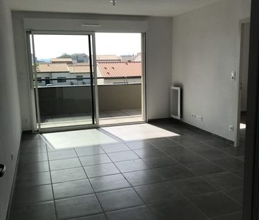 T2 AVEC TERRASSE ET PARKING - Photo 1