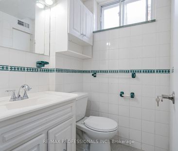 For Lease - 364 Rathburn Road, Toronto, Ontario - Photo 4