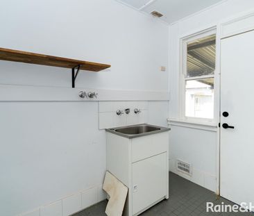 BEAUTIFULLY UPDATED HOME IN ASHMONT - Photo 5