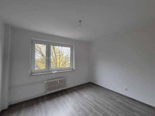 3.5-Zimmer-Wohnung mit Balkon in Duisburg-Obermarxloh mieten - Photo 1