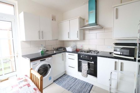 2 bedroom maisonette to rent - Photo 5