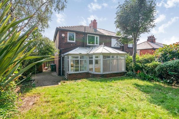 3 bedroom semi-detached house to rent - Photo 1