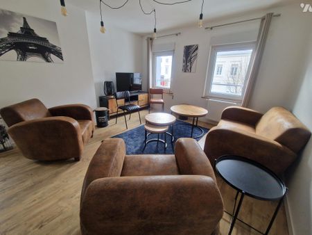 GODERVILLE CENTRE, appartement meublé en duplex de 104,30m². - Photo 5