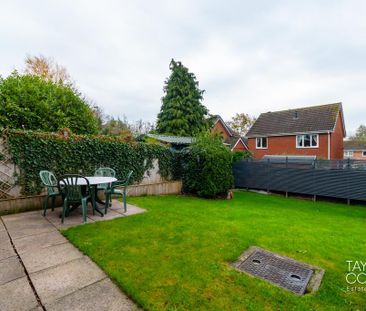 3 bedroom link detached house to rent - Photo 5