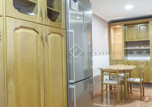 3 Bedroom apartment with 6m² terrace for rent in El Pla del Remei, Valencia