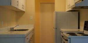 Charming 2 Bedroom, 1 Bath Unit for Rent (Swiftsure Apartments) - Photo 2