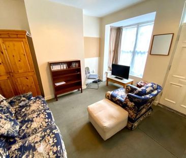 4 bedroom house share to rent - Photo 2