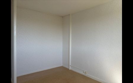 Location Appartement 5 pièces 75 m² La Châtre - Photo 4