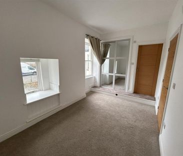 High Street, Honiton - Photo 3