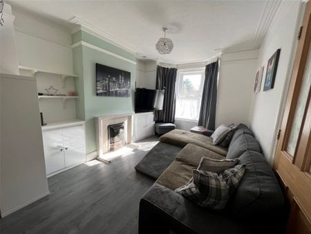 3 Bedroom House - Romsey Road, Southampton - Photo 3