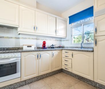 Apartamento con terraza y vistas en Los Cristianos – 0067-04600 - Photo 6