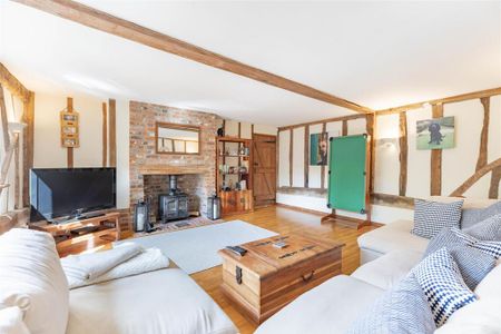 4 bedroom barn conversion to rent - Photo 2