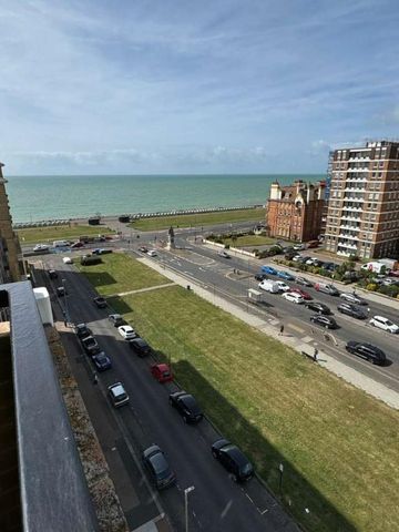 Grand Avenue, Hove, BN3 - Photo 3