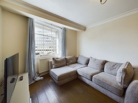 2 Bed Flat, Westbourne Street, W2 - Photo 4