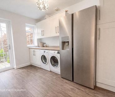 4 bedroom detached house to rent - Photo 3